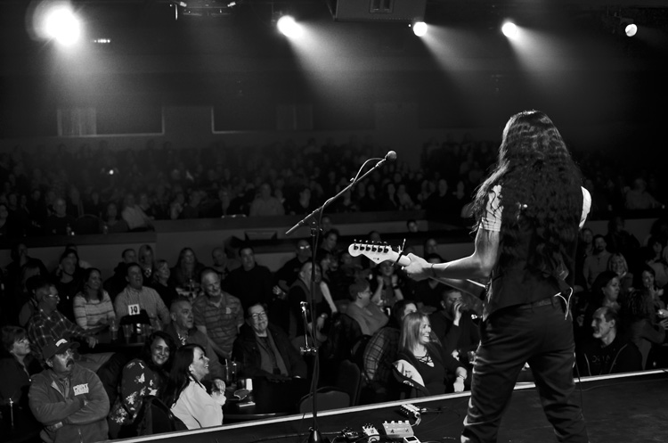 THE CROWD
(Tupelo - Derry, NH - 03/08/2019)